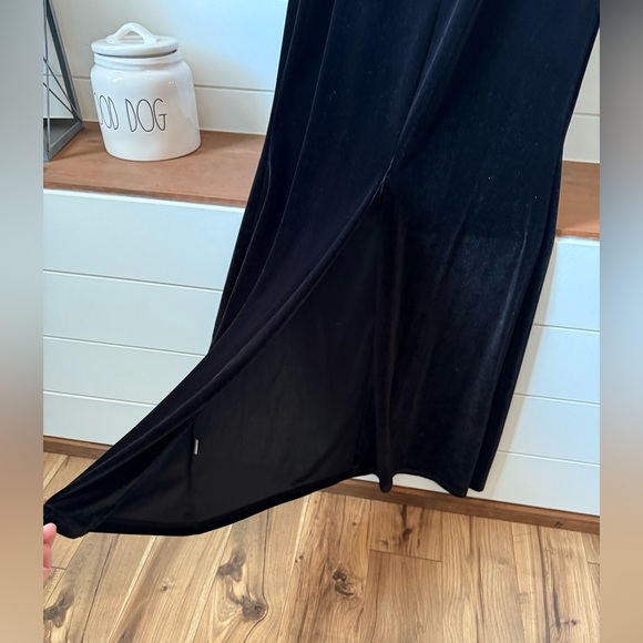 Morticia dress - Picture 5 of 7